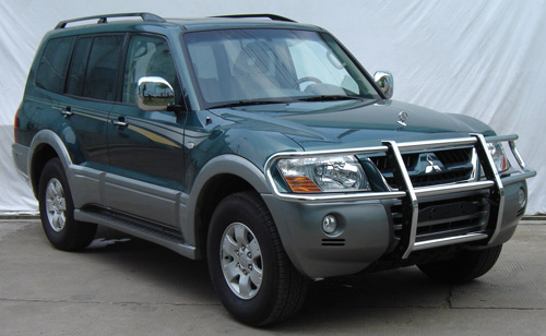 三菱轻型越野车 cfa2031e
