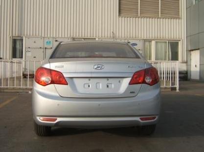 车型参数  公告型号 bh7164ay 公告批次 188 品牌 北京现代 类型 轿车