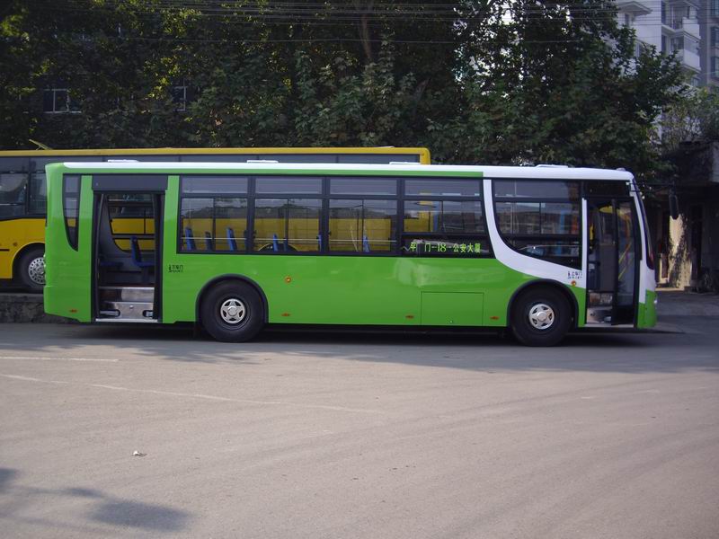 扬子江城市客车 wg6110nqe
