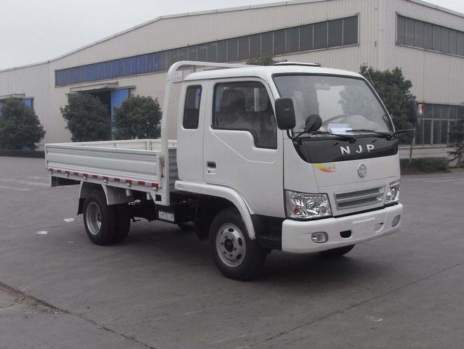 南骏轻型载货汽车 cnj1030ep28b2
