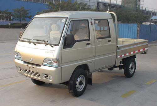 低速货车 额定质量 1450 总质量 2800 整备质量 1090 燃料种类 柴油