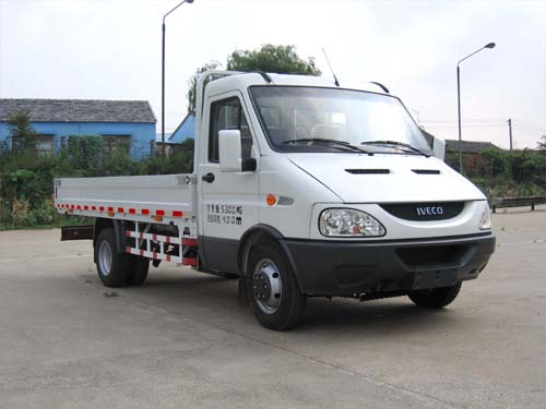 依维柯依维柯载货车 nj1057sjm6-t
