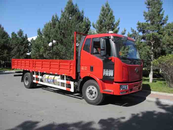 解放平头天然气载货汽车 ca1140p62l4e1m5