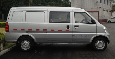 五菱厢式运输车 lzw5024xxypfa