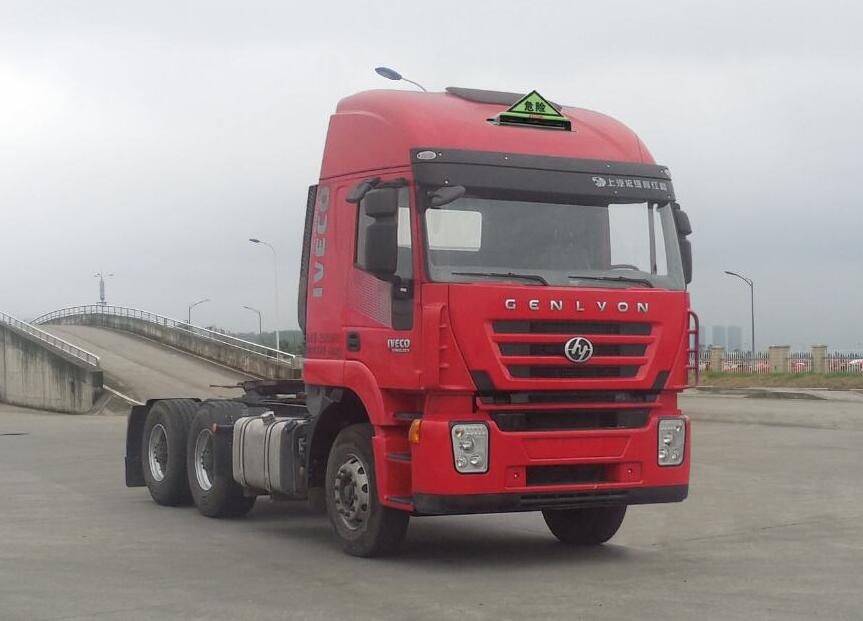 红岩危险品运输半挂牵引车 cq4256htvg334au