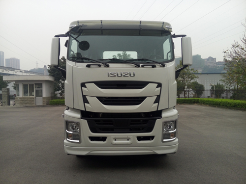 庆铃汽车 五十铃巨咖 重卡 460马力 6×4 牵引