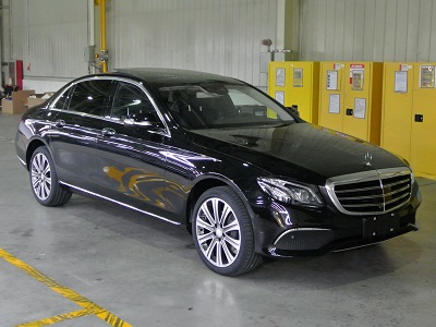 梅赛德斯-奔驰(mercedes-benz)轿车 bj7305jeal6