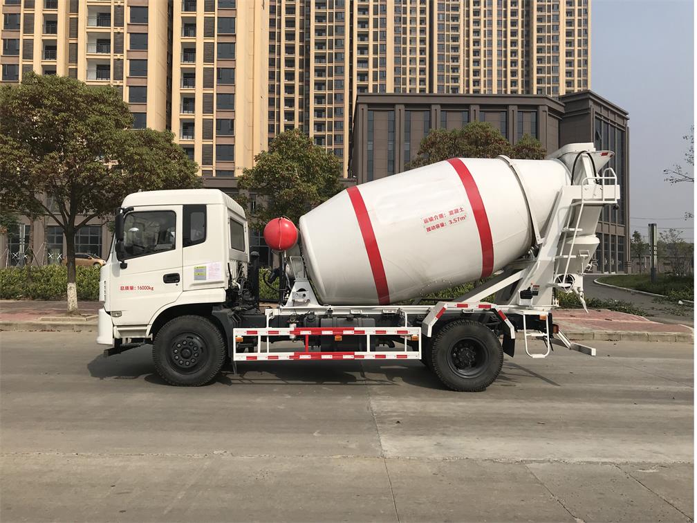 一汽凌河混凝土搅拌运输车 cal5161gjbe5