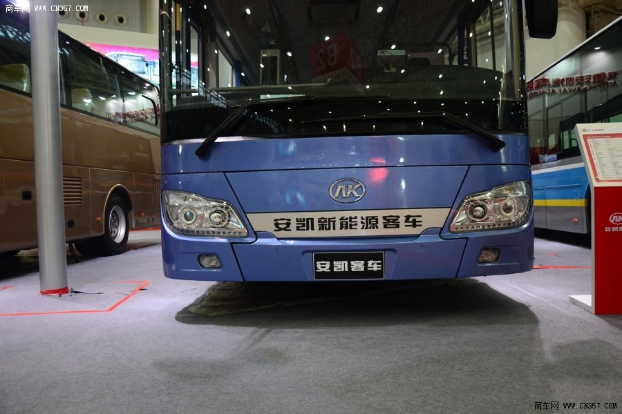 安凯140马力 70-90座 城市公交客车 hff6124g03shev