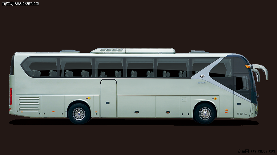 厦门金龙 金龙客车 330马力 50座以上人 公路客