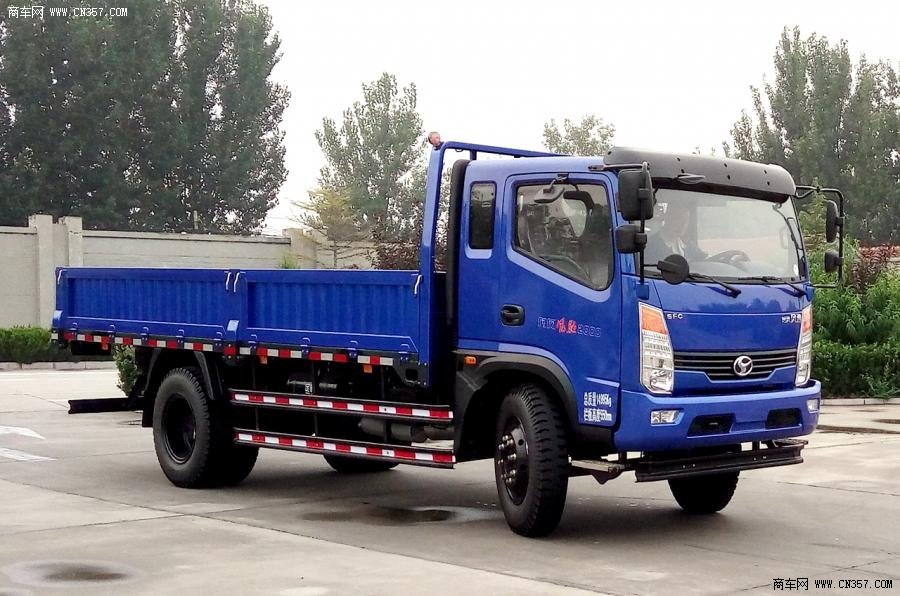 山东时风 风驰2000 轻卡 140马力 4×2 栏板式 排半 载货车 ssf1101hh