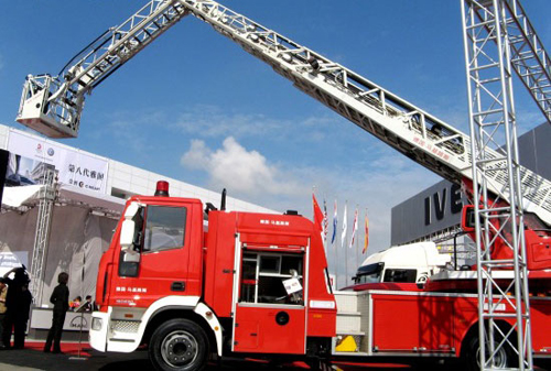 烈火熊心 马基路斯直臂云梯消防车详解