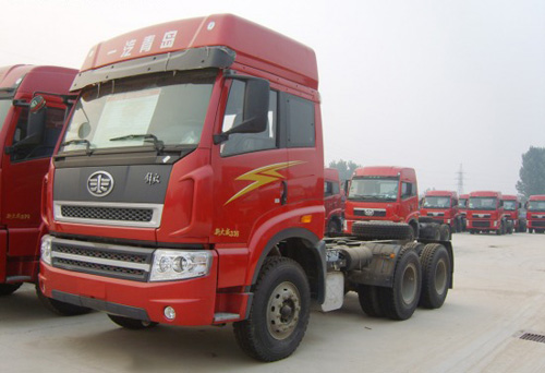 配置可选装 解放新大威牵引车直降1.8万元