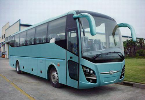 申沃打造旅游客车品牌 销量挑战翻番