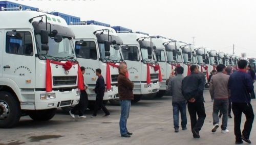 华菱LNG牵引车再获汤氏物流和鑫达物流30台