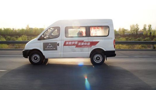 三款短轴中顶货运版欧系宽体轻客试驾对比