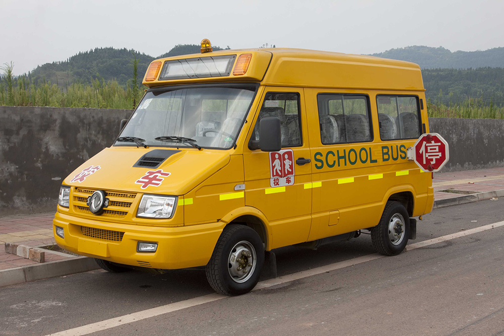 东风校车关注儿童专题:解析美国校车标准