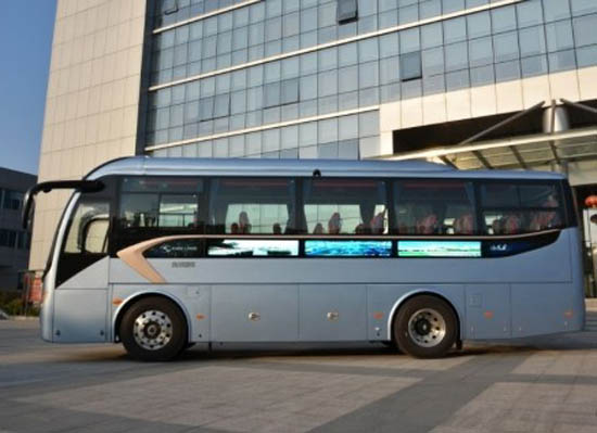 金龙小龙威在北京上市发布