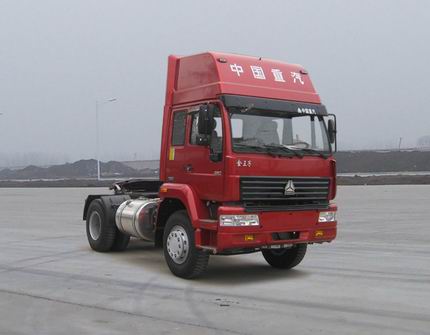 zz4181s3611cz 公告批次 188 品牌 斯达斯太尔 类型 集装箱半挂牵引车