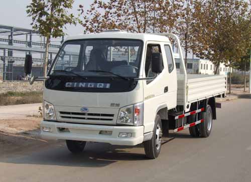 低速货车 额定质量 1490 总质量 3895 整备质量 2210 燃料种类 柴油