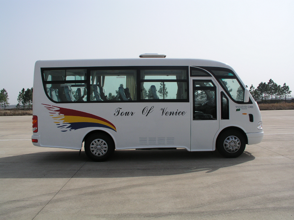 依维柯_NJ6606SFH26_依维柯轻型客车_汽车