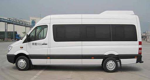 梅赛德斯奔驰_fa6710_轻型客车
