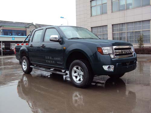 【苏州金龙 龙威 四驱 皮卡 KLQ1032Q40S 报