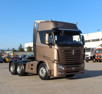 格奥雷牵引汽车 lfj4250g4