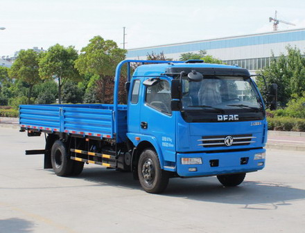 东风股份 多利卡 轻卡 130马力 4×2 栏板式 排半 载货车 eq1080l8bdc