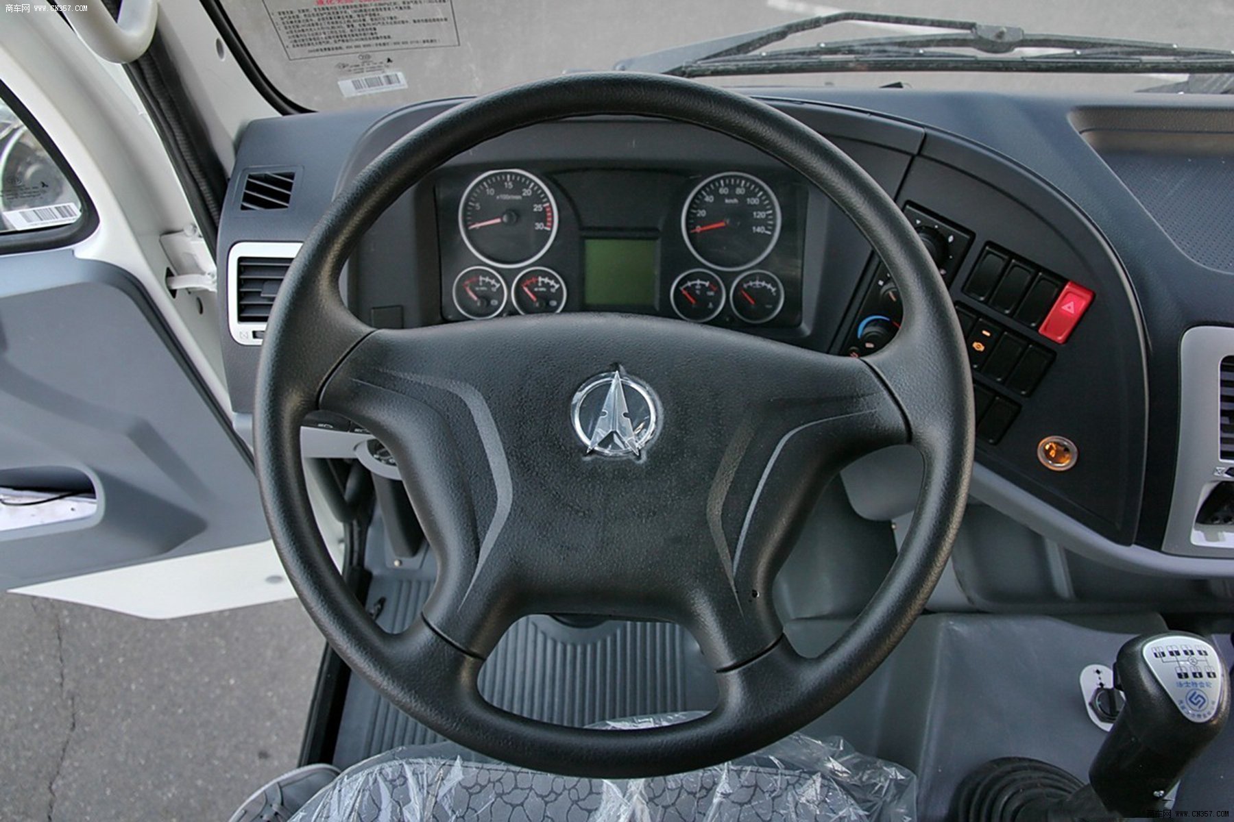 北奔ng80系 重卡 380马力 6×4 牵引车 nd4250b38j6z00