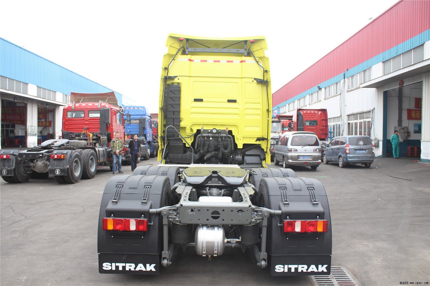 中国重汽 sitrak-c7h 重卡 540马力 6×2 牵引车 zz4256v323he1