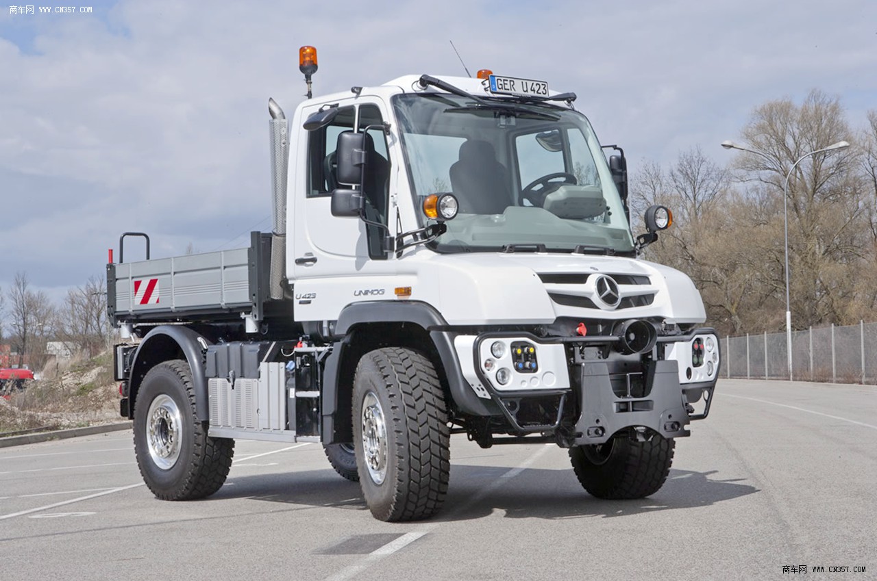 奔驰 乌尼莫克(unimog)卡车
