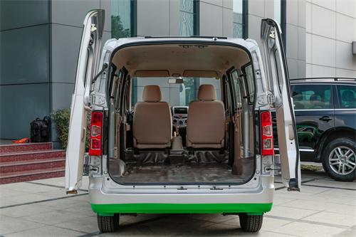 海格为城市配送量身打造纯电动物流车