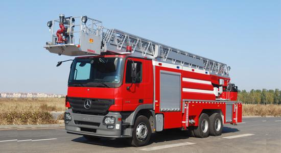 中联重科奔驰底盘多功能云梯消防车亮相