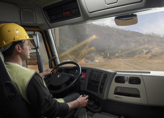 春暖花开 我们聊一聊春季开车犯困怎么办