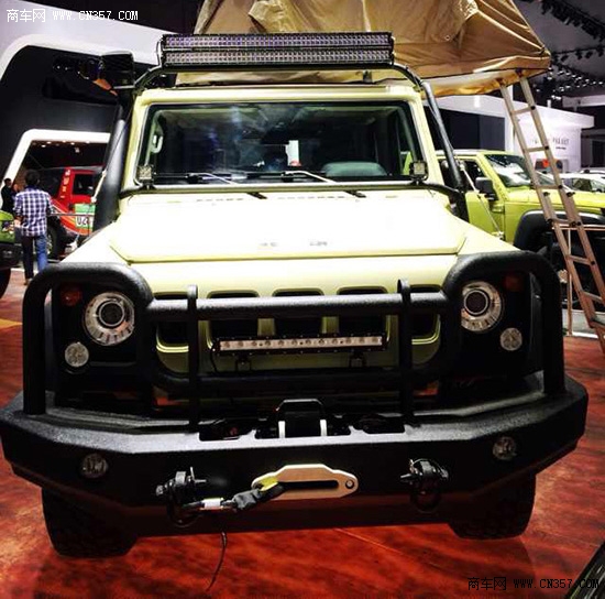 BJ80C硬派越野改装车强势登陆上海国际车展
