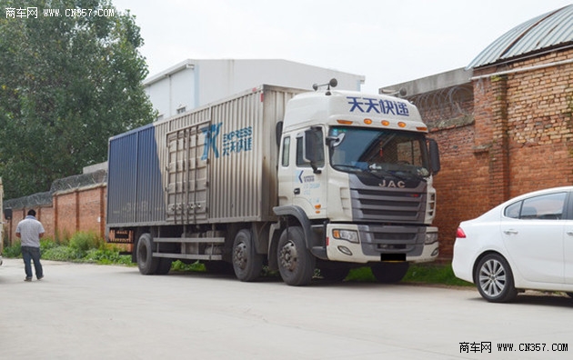 助力快递发展 天天快递先体验格尔发曼机