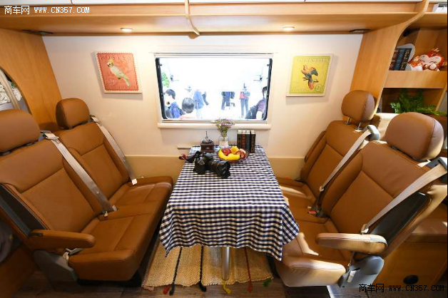 布局旅游大消费市场 上汽大通RV80房车亮相广