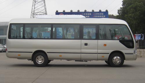 晶马客车 JMV6702WDG4