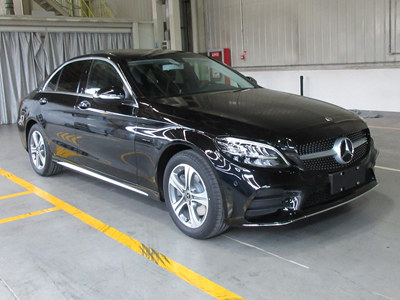 梅赛德斯-奔驰(MERCEDES-BENZ)轿车 BJ7154LL