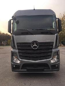 梅赛德斯-奔驰 Actros 1842 4X2 半挂牵引车