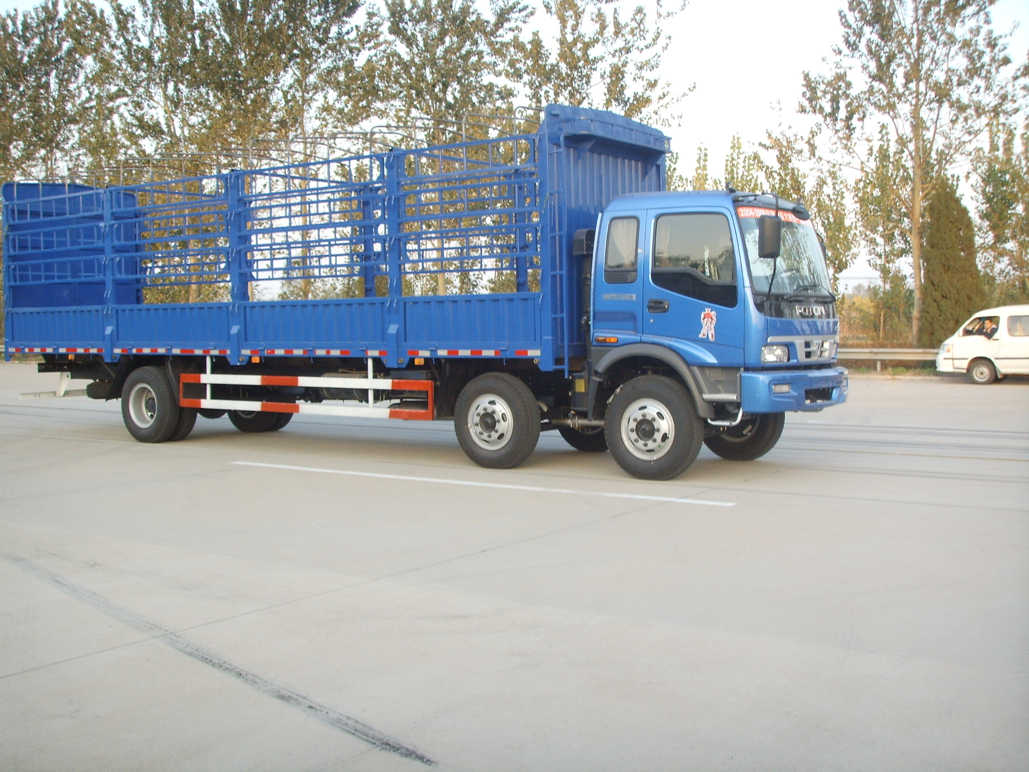 欧曼仓栅式运输车 bj5242vmchh-1