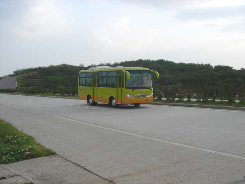 三一城市客车 hqc6730