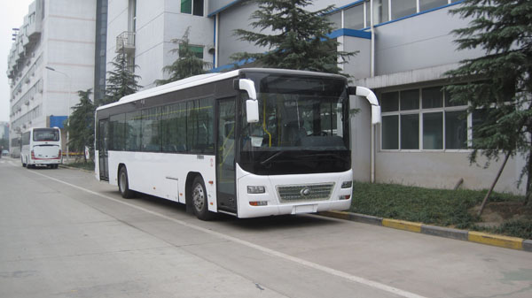 宇通城市客车 zk6120nga9