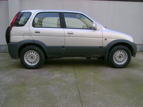 众泰轻型客车 jnj6406d