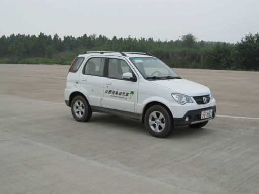 众泰纯电动轻型客车 jnj6401evl1