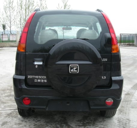 众泰轻型客车 jnj6406a1t