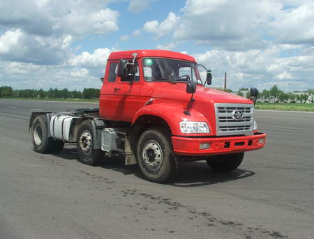 解放长头柴油半挂牵引汽车 ca4252k2r5t3e