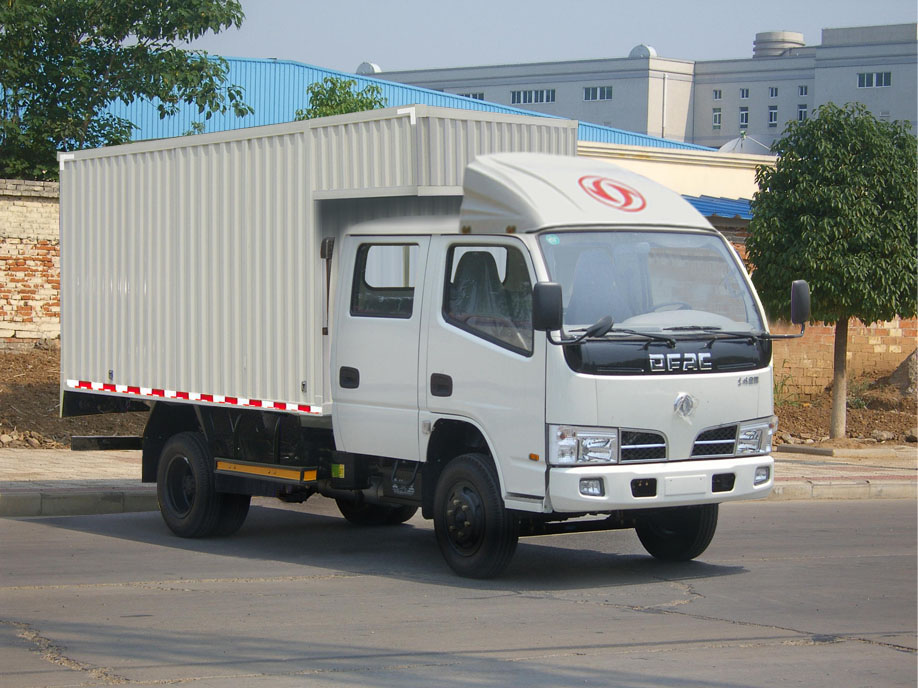 东风厢式运输车 dfa5040xxyd39d6ac