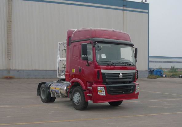 豪运牵引汽车 zz4185v3815c1lh